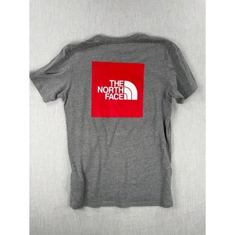 The North Face Mens Red Box Logo T-Shirt Grey Heather Short Sleeve Size‎ M